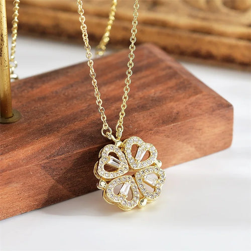 2022 Classic Fashion Ladies Love Clover Pendant Necklace Exquisite