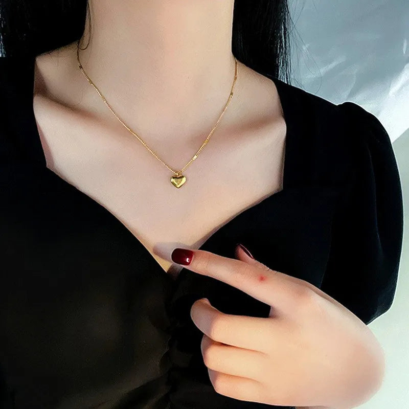 Trendy Simple Gold Color Heart Pendant Chokers Necklace for Women