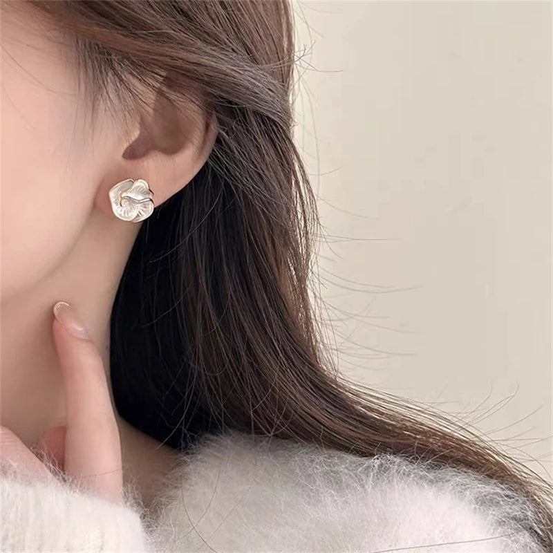 Gentle Camellia Earrings Light Luxury Fashionable Temperament High End